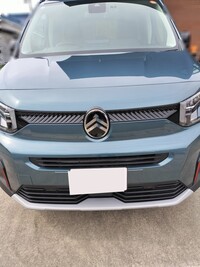 シトロエン ベルランゴ マックス XTR ブルーHDi ローンチエディション_RHD(EAT_1.5)