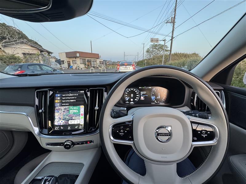 ボルボ S60 T5 インスクリプション_RHD(AT_2.0)