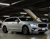 ボルボ V90 アルティメット B5_RHD(DCT_2.0)