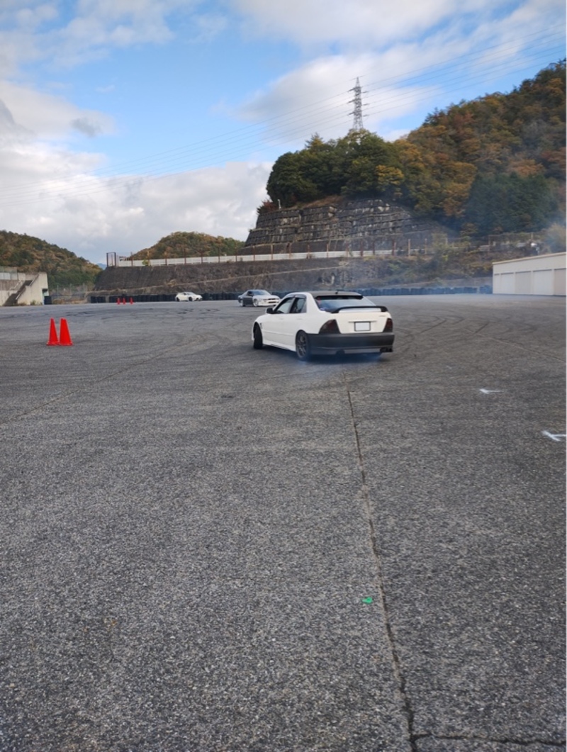 トヨタ アルテッツァ RS200(MT)