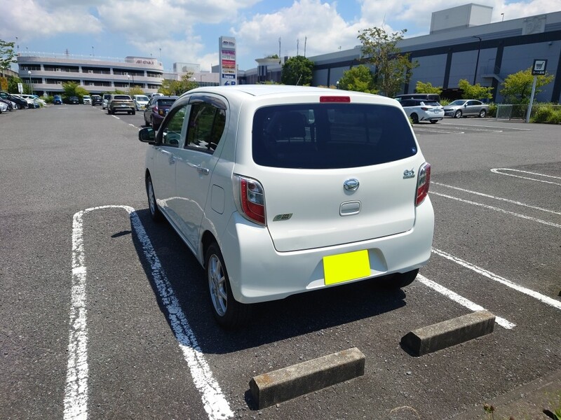 ダイハツ ミライース X(CVT_0.66)