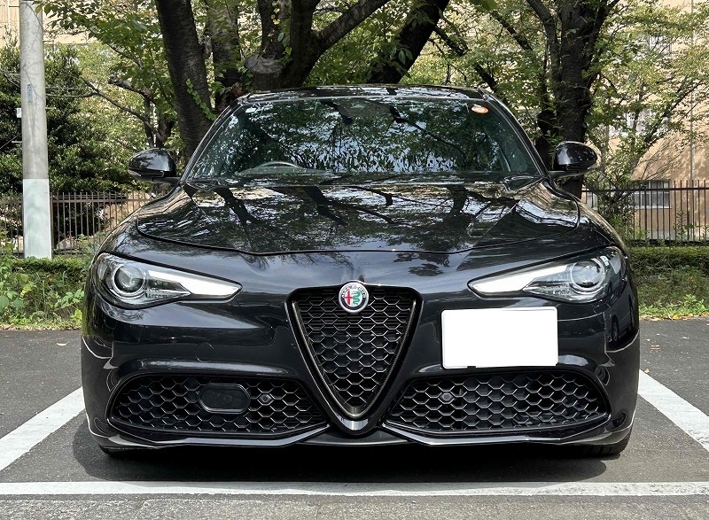 アルファロメオ ジュリア 2.0 ターボ エディツィオーネ エストレマ_RHD(AT_2.0)