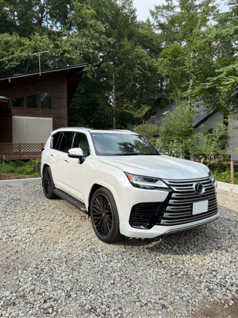 レクサス LX LX700h_7人乗り_AWD(AT_3.5)