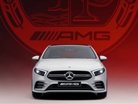 メルセデスAMG Aクラス メルセデスAMG A35 4マチック_RHD_4WD(DCT_2.0)