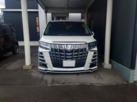 トヨタ アルファード S“Cパッケージ”_7人乗り_4WD(CVT_2.5)