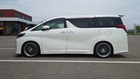 トヨタ アルファード S“Cパッケージ”_7人乗り_4WD(CVT_2.5)