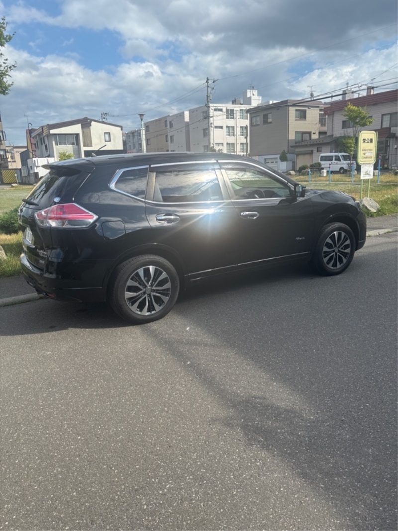 日産 エクストレイル モード・プレミア“オーテック30thアニバーサリー”_5人乗り_4WD(CVT_2.0)