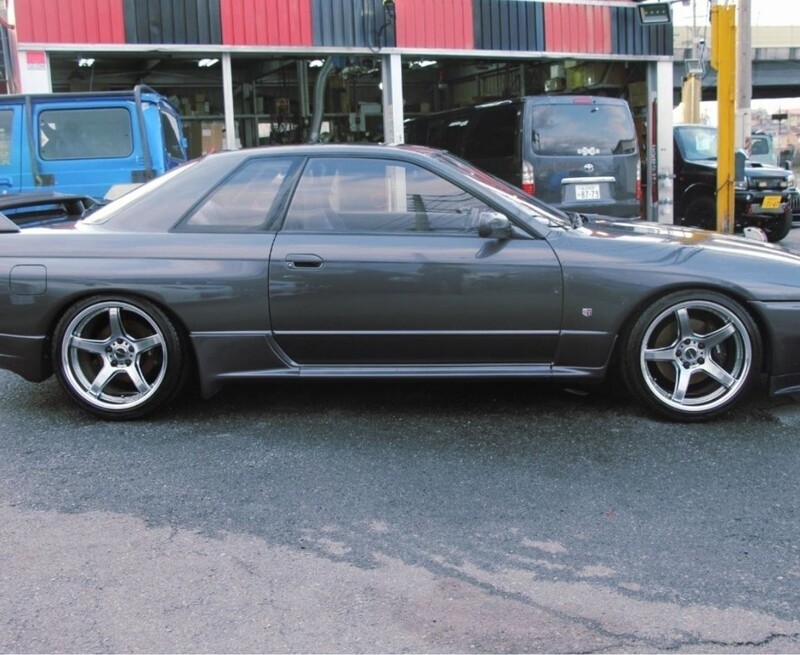 日産 スカイラインＧＴ‐Ｒ GT-R Vスペック(MT_2.6)