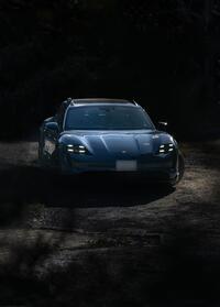 ポルシェ タイカン クロスツーリスモ タイカン ターボ クロスツーリスモ_RHD_4WD(AT)