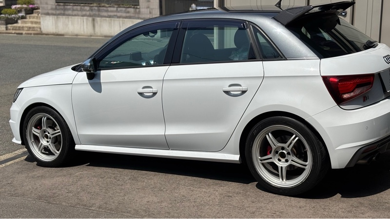 アウディ S1 スポーツバック S1 スポーツバック_RHD_4WD(MT_2.0)