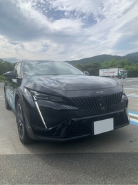 プジョー 408 PHEV