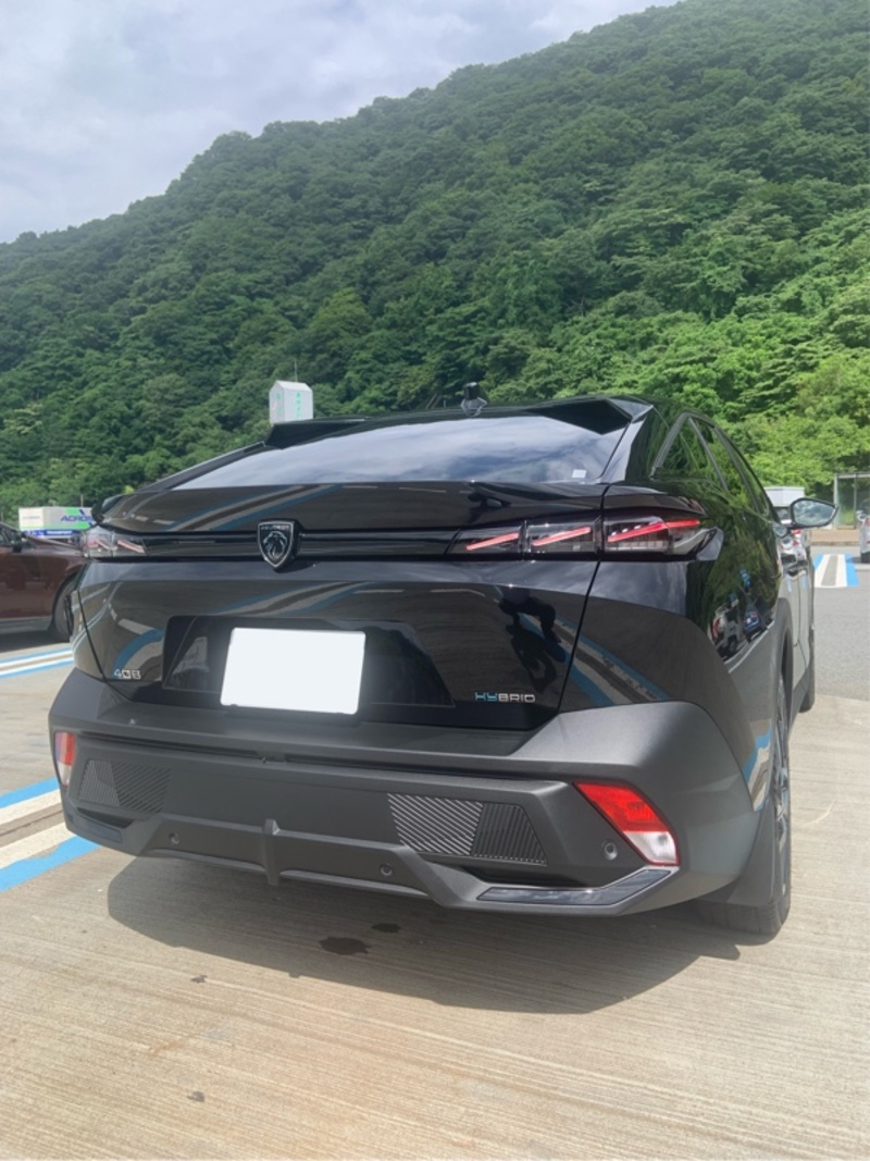 プジョー 408 PHEV