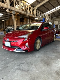 トヨタ プリウス Aプレミアム“ツーリングセレクション・20th アニバーサリーリミテッド”(CVT_1.8)