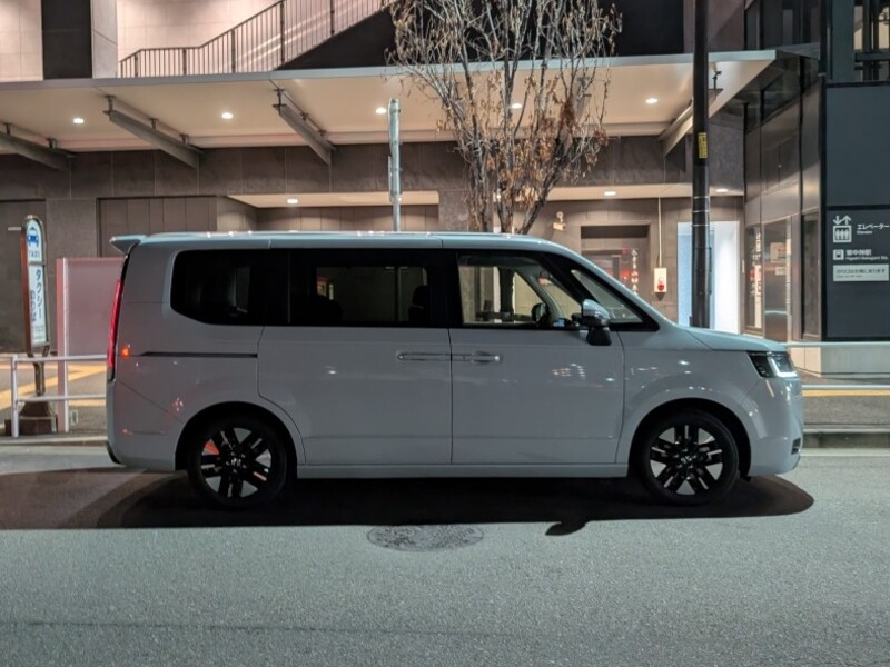 ホンダ ステップワゴン e:HEV エアー EX_7人乗り(CVT_2.0)
