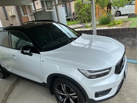 ボルボ XC40 T4 AWD Rデザイン_RHD_AWD(AT_2.0)