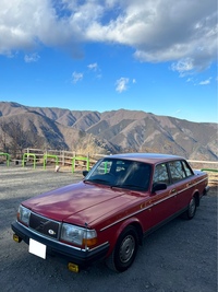 ボルボ 240 セダン