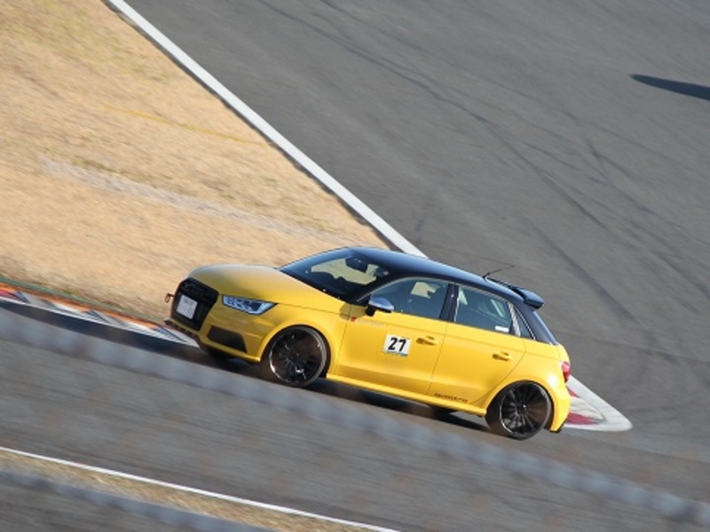 アウディ S1 スポーツバック S1 スポーツバック_RHD_4WD(MT_2.0)