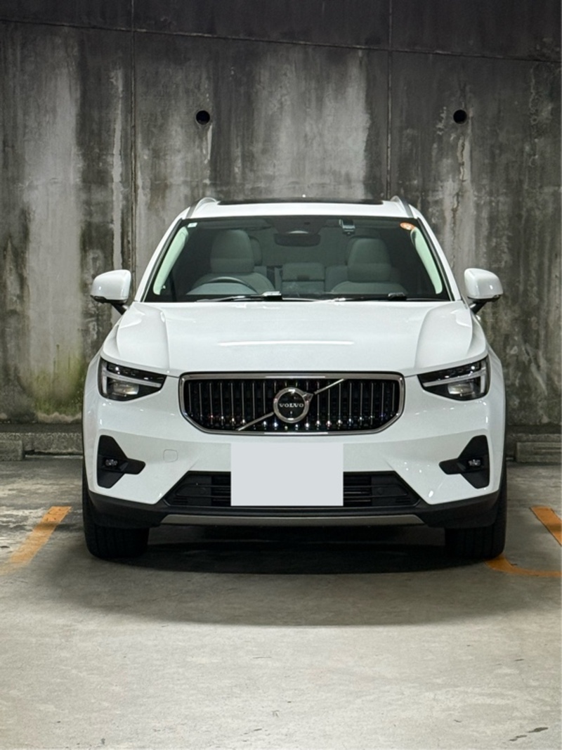 ボルボ XC40 ウルトラ B4 AWD_RHD_AWD(DCT_2.0)