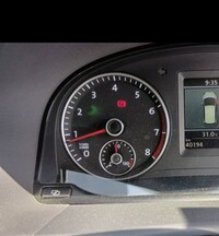 フォルクスワーゲン ゴルフトゥーラン TSI ハイライン_RHD(AT_1.4)