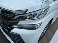 トヨタ ヴェルファイア Z“Aエディション・ゴールデンアイズ”_7人乗り(CVT_2.5)