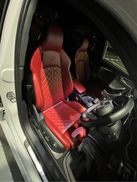 アウディ S4 (セダン) セダン_RHD_4WD(AT_3.0)