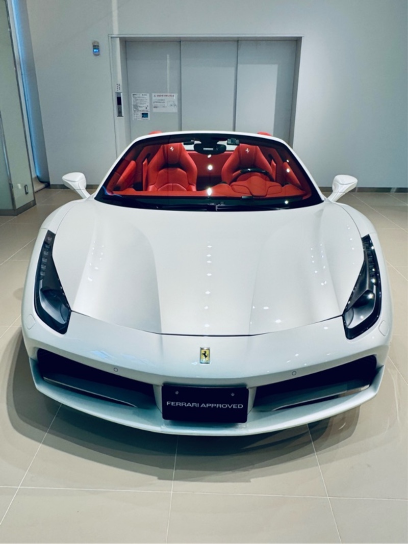 フェラーリ 488スパイダー 488スパイダー_LHD(F1DCT_3.9)