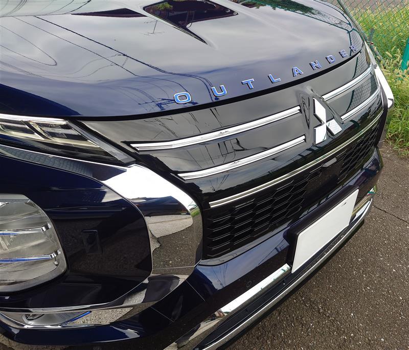 三菱 アウトランダーPHEV P_5人乗り_4WD(2.4)