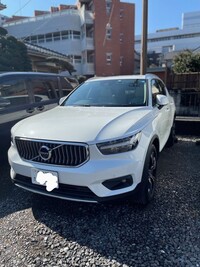 ボルボ XC40 B4 AWD インスクリプション_RHD_AWD(AT_2.0)