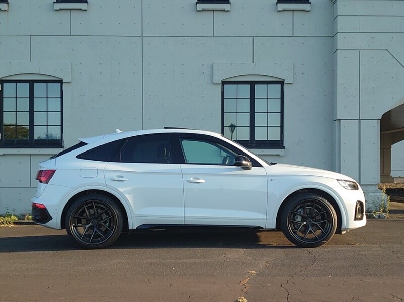 アウディ Q5 スポーツバック Q5 スポーツバック 40 TDI クワトロ Sライン_RHD_4WD(Sトロニック_2.0)