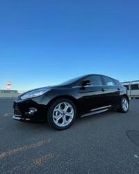 フォード フォーカス (ハッチバック) スポーツ_RHD(AT_2.0)