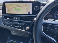 レクサス ESハイブリッド 300h“Fスポーツ”(CVT_2.5)