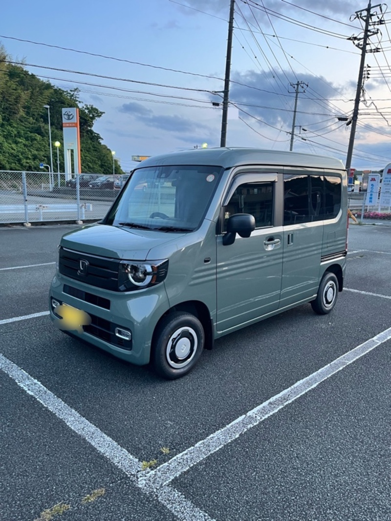 ホンダ N-VAN ファン・ターボ_4WD(CVT_0.66)