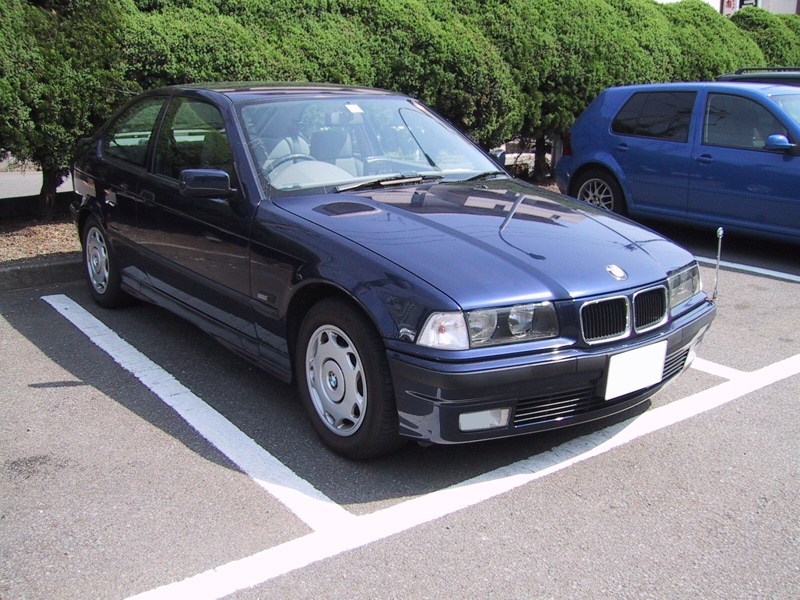 BMW 3シリーズ ハッチバック 318ti_compact_RHD(AT_1.8)