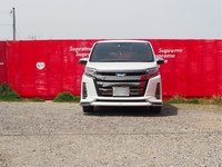 トヨタ ノア Si“W×B III”_7人乗り(CVT_2.0)