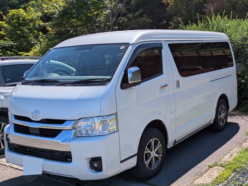 トヨタ ハイエースワゴン GL_4WD(AT_2.7)