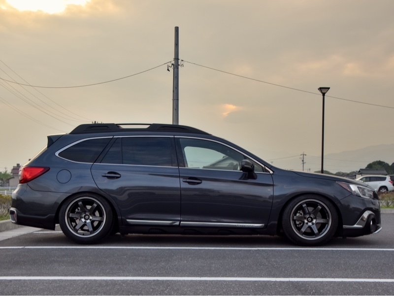 スバル レガシィ アウトバック リミテッド_AWD(CVT_2.5)