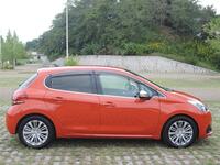 プジョー 208 アリュール_RHD(AT_1.2)