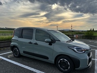 トヨタ シエンタ ハイブリッド Z_7人乗り(CVT_1.5)