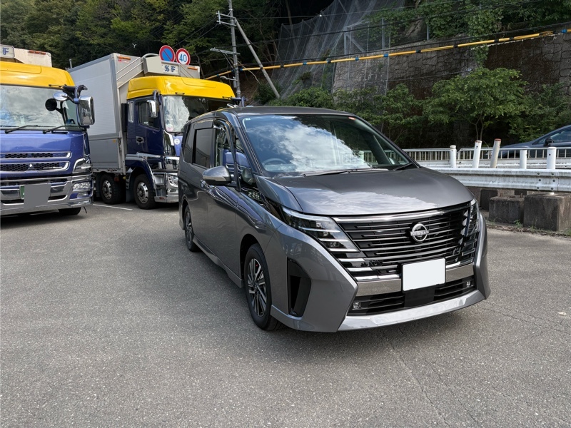 日産 セレナ e-POWER ハイウェイスター V(1.4)