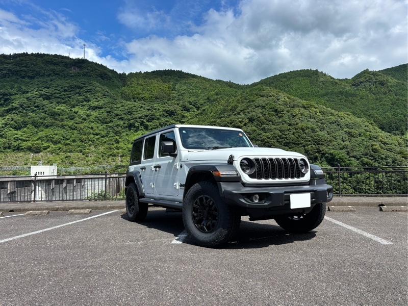 ジープ ラングラー アンリミテッド スポーツ_RHD_4WD(AT_2.0)
