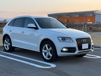 アウディ Q5 2.0 TFSI クワトロ Sライン_RHD_4WD(AT_2.0)