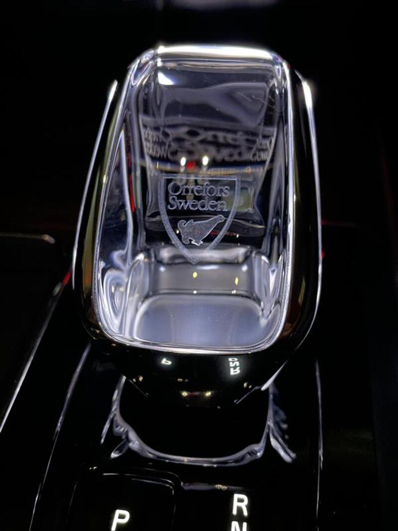 ボルボ XC60 プラグインハイブリッド リチャージ アルティメット T6 AWD プラグインハイブリッド_RHD_AWD(AT_2.0)