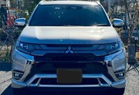 三菱 アウトランダーPHEV G プレミアムパッケージ_4WD(2.4)