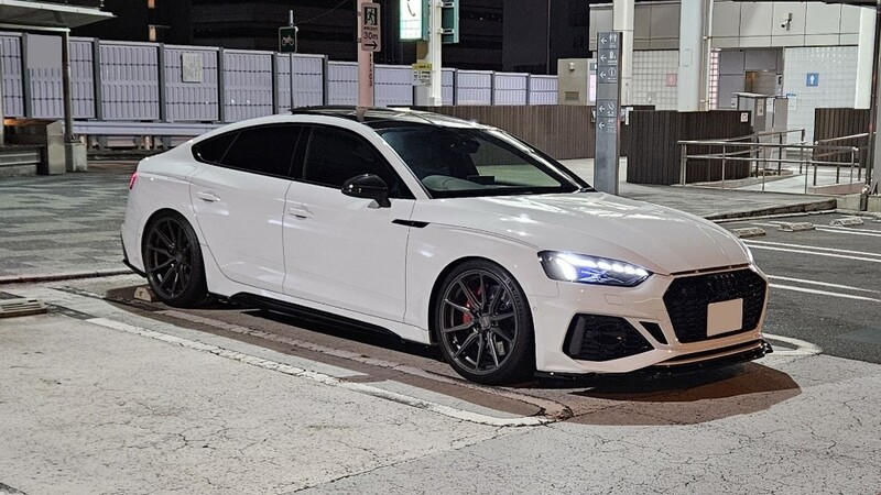アウディ RS5 スポーツバック RS5 スポーツバック_RHD_4WD(AT_2.9)