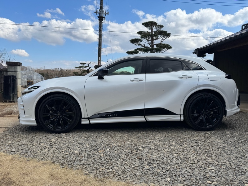 トヨタ クラウン（スポーツ） スポーツ Z_E-Four(CVT_2.5)