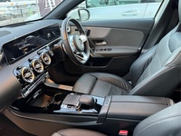 メルセデス・ベンツ Aクラス A180 スタイル_RHD(DCT_1.3)