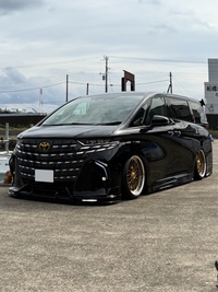 トヨタ アルファード エグゼクティブラウンジ_E-Four(CVT_2.5_プラグインハイブリッド)