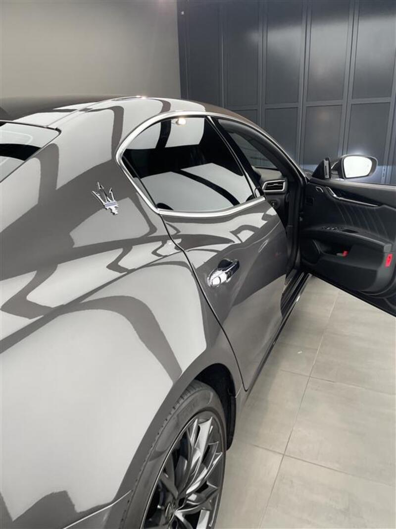 マセラティ ギブリ ハイブリッド GT_RHD(AT_2.0)