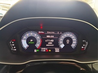 アウディ Q3 スポーツバック Q3 スポーツバック 35 TFSI Sライン_RHD(AT_1.5)