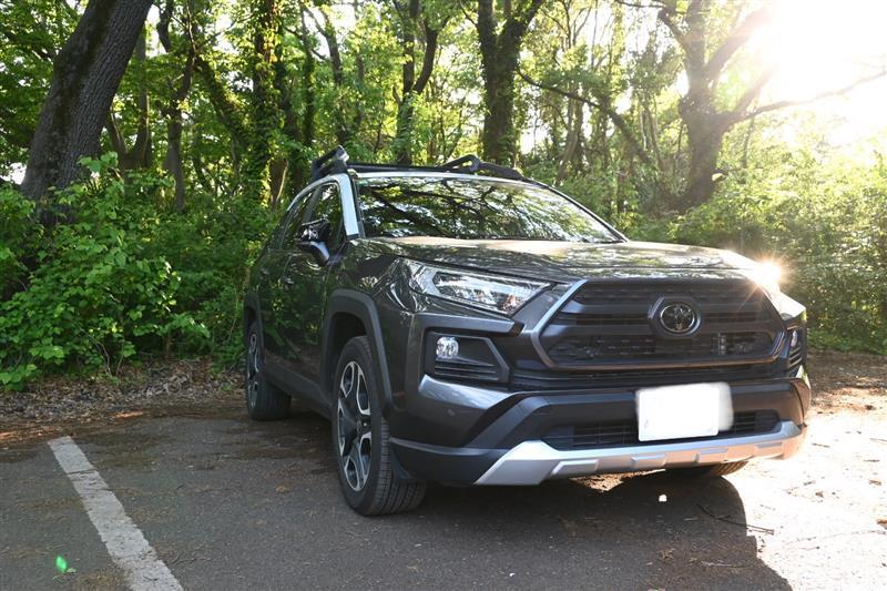 トヨタ RAV4 アドベンチャー_4WD(CVT_2.0)
